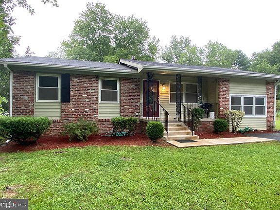 3rd image of 9291 Windsor Dr
