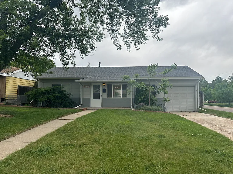3201 S Eudora St — Photo 1