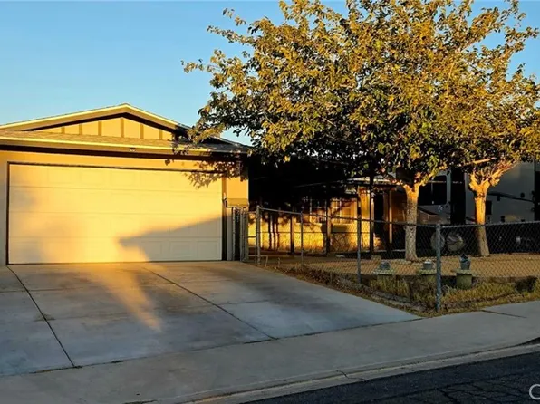 321 Muir Ct, Barstow, CA 92311