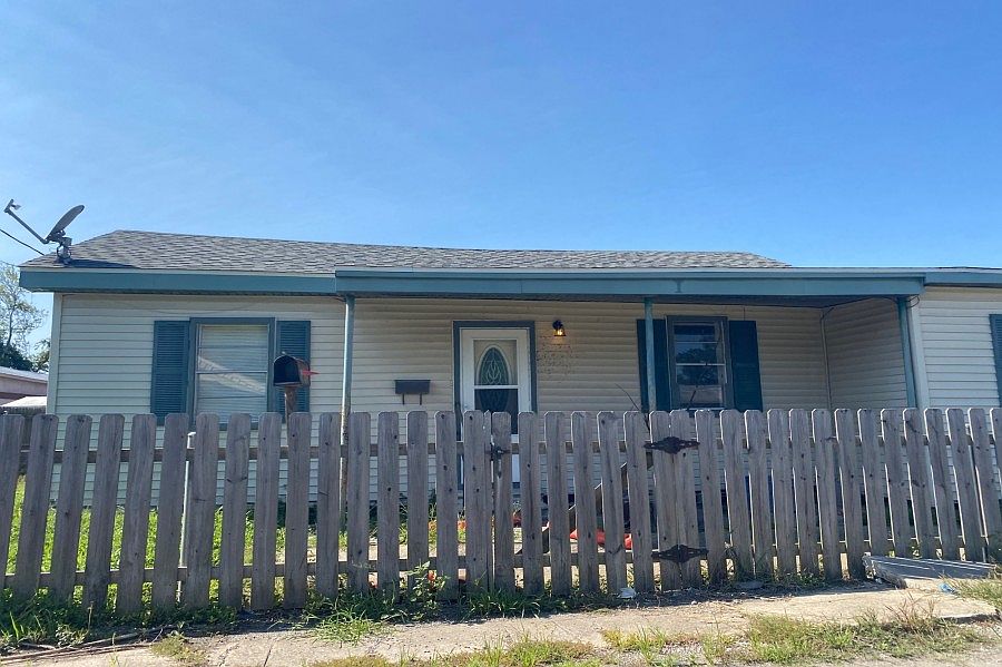 1st image of 401 Lovette St