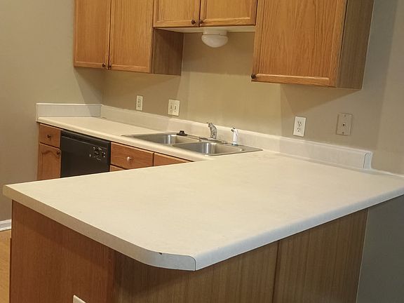 4th image of 5427 Waterdance Dr