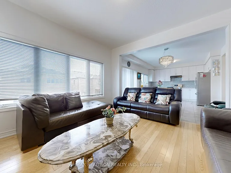 22 Pietrowski Dr #UPPER — Photo 6