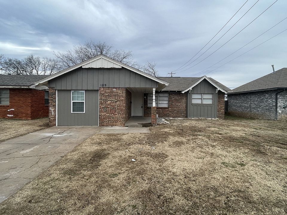 1st image of 109 NE 3rd St