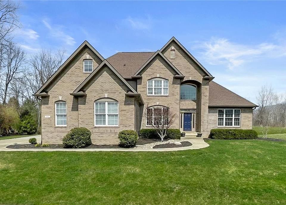697 Foxboro Dr, Avon, IN 46123 Zillow