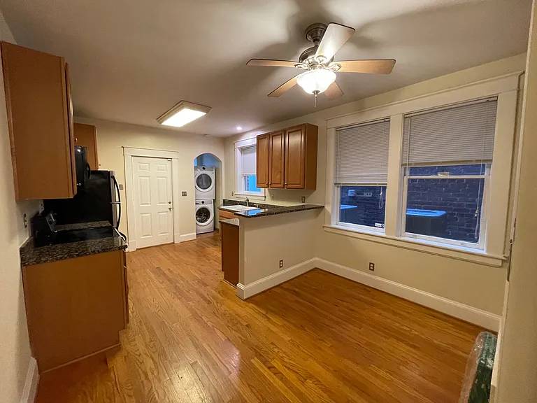 2906 E Broad St #2 — Photo 11