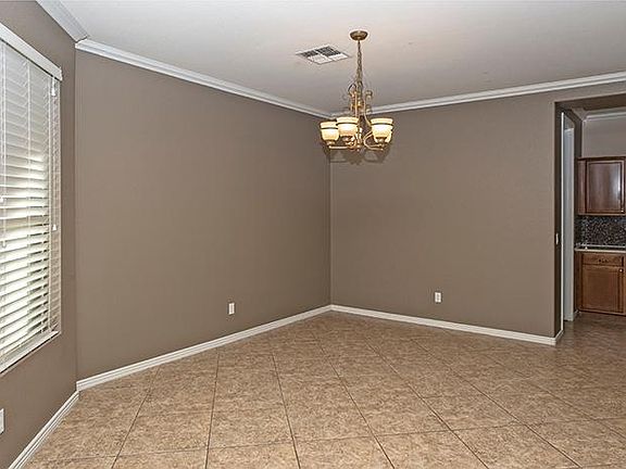 4th image of 15078 W Larkspur Dr