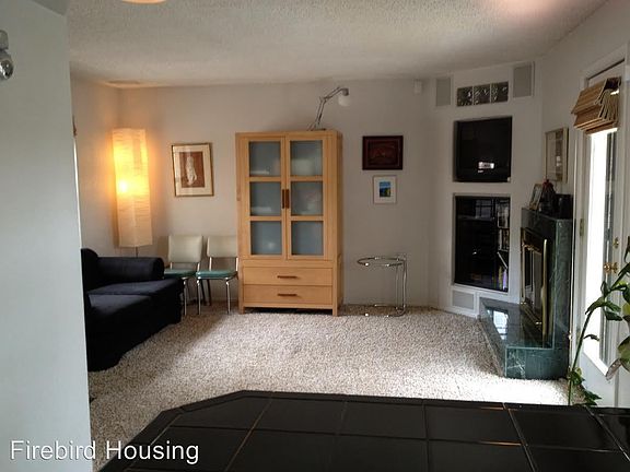 5th image of 820 W University Dr #9