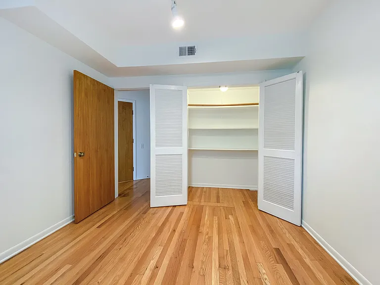 2106 W Concord Pl #2E — Photo 11