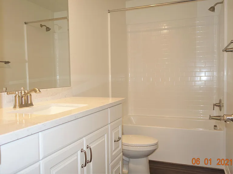 23155 Parkview Ct — Photo 12