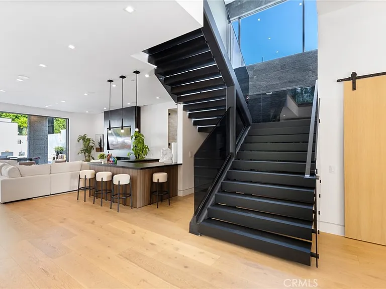 5702 Melvin Ave — Photo 21