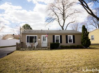 310 Cedar Cir, Streamwood, IL