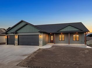 840 Crockett Dr, Holmen, WI 54636