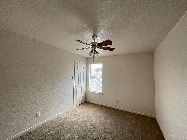 3206 Dannen Court — Photo 15