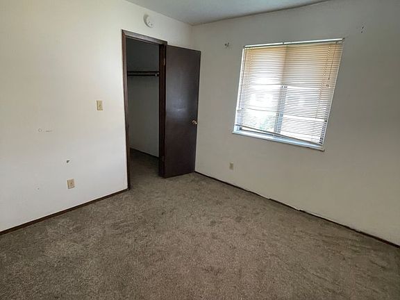 4th image of 1334 Meadow Ln APT F