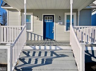 27 Apple Ave, Bellmawr, NJ 08031