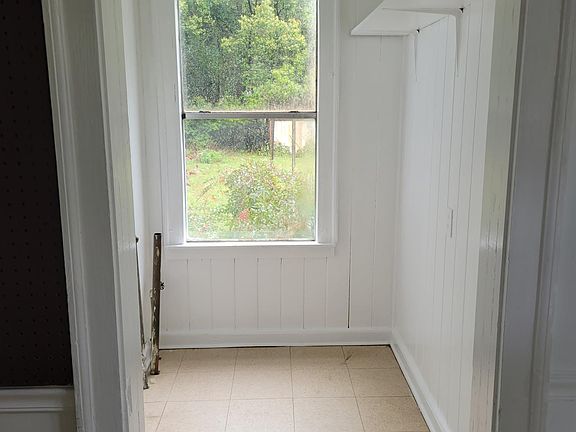 3rd image of 1809 Marion St #1809