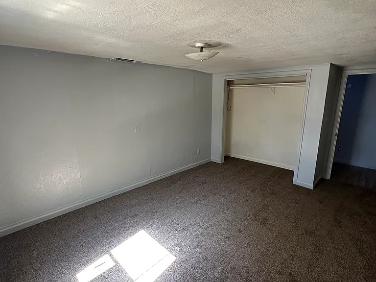 213 Park St — Photo 9