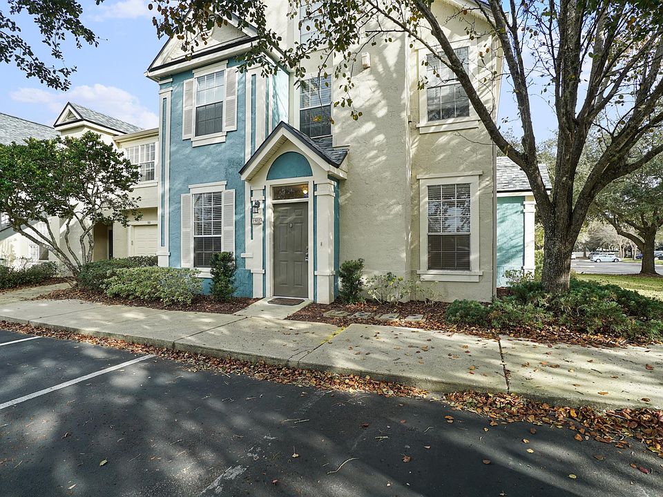 1st image of 13703 N Richmond Park Dr #1502