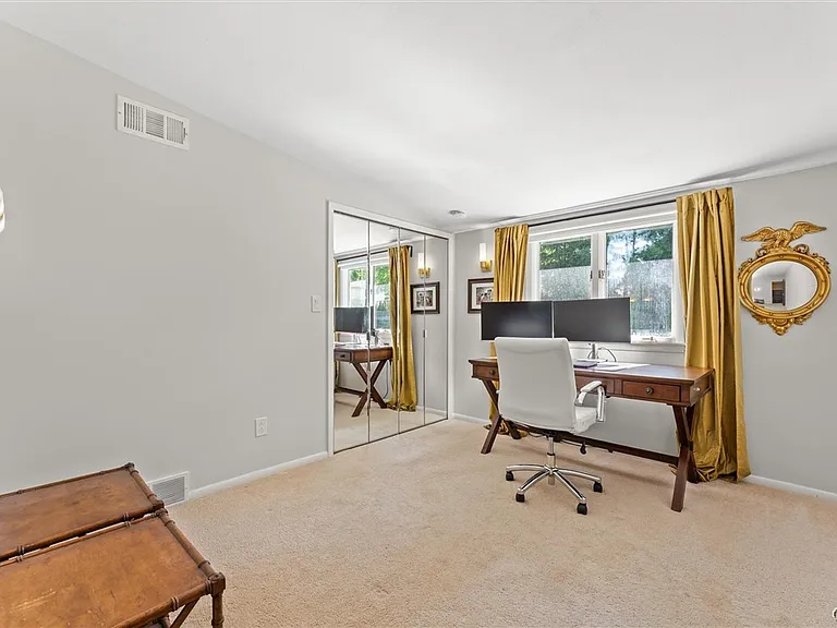 30 Lyndon Rd — Photo 27