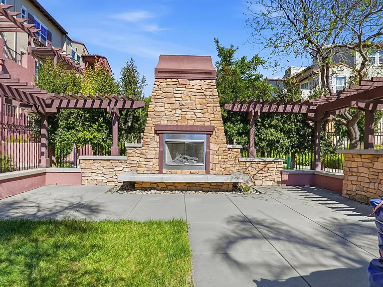 1270 Avenida Benito — Photo 11