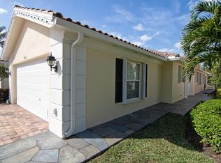 8205 Quito Pl, Wellington, FL 33414