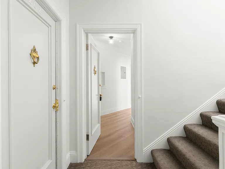 95 Cervantes Blvd #210 — Photo 2