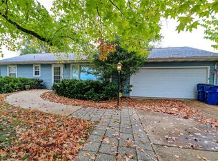 1388 Scenic Dr, Herculaneum, MO 63048