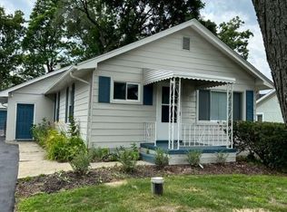 8165 Willow Rd, Commerce Township, MI 48382