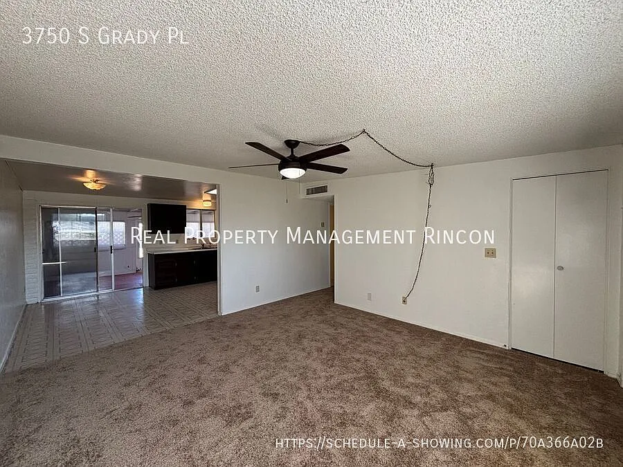 3 bed, 2.0 bath, 1127 sqft, $1,495 — Photo 2