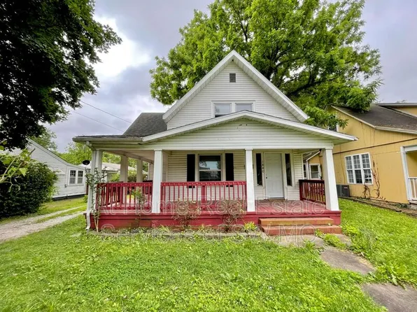 1440 E McDaniel St, Springfield, MO 65802