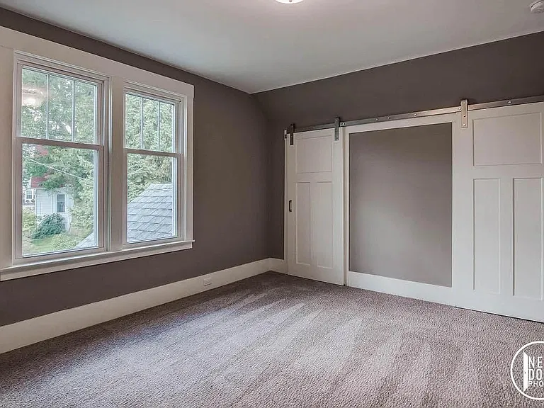 221 Sherman Ave — Photo 6
