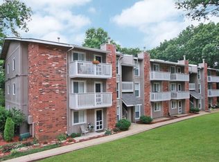 5577 Golf Ridge Dr APT C, Saint Louis, MO 63128
