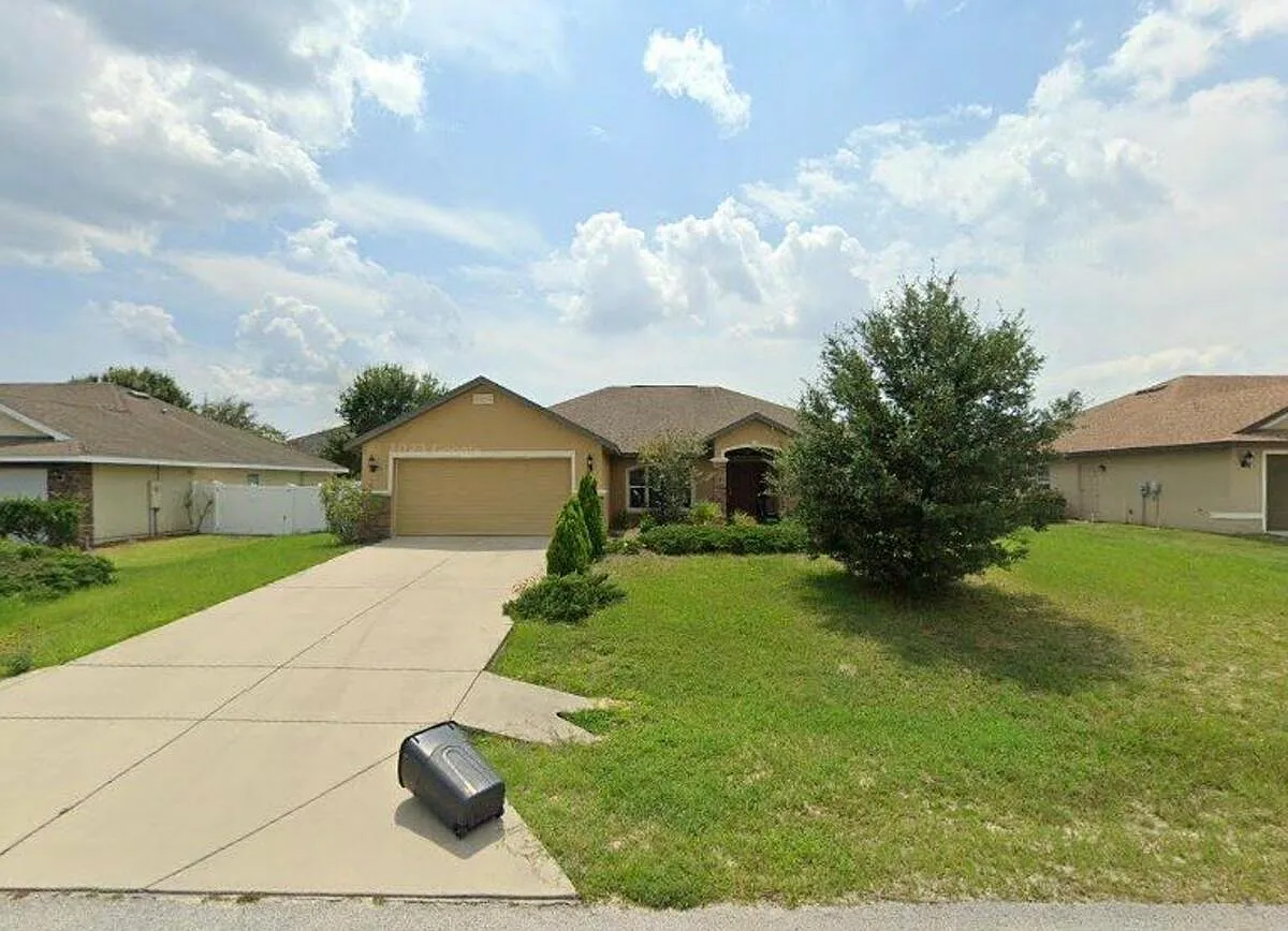 3 bed, 2013 sqft, $1,650 — Photo 2