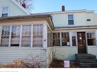 26 Halifax St, Winslow, ME 04901