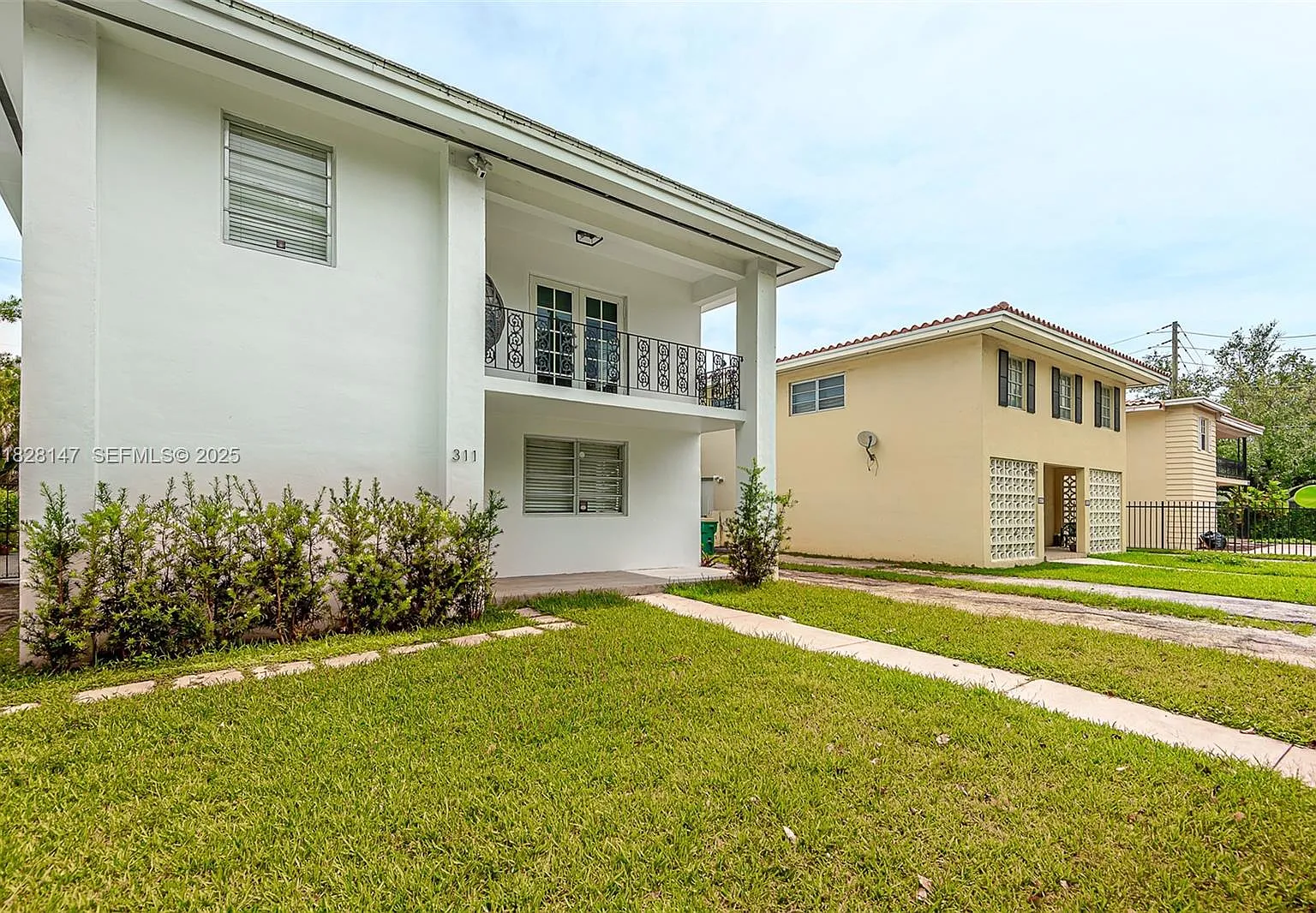 3 bed, 1800 sqft, $3,500 — Photo 1