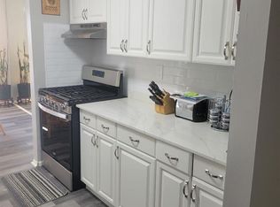 24 Powderhorn Ct #C, Woodbridge, NJ