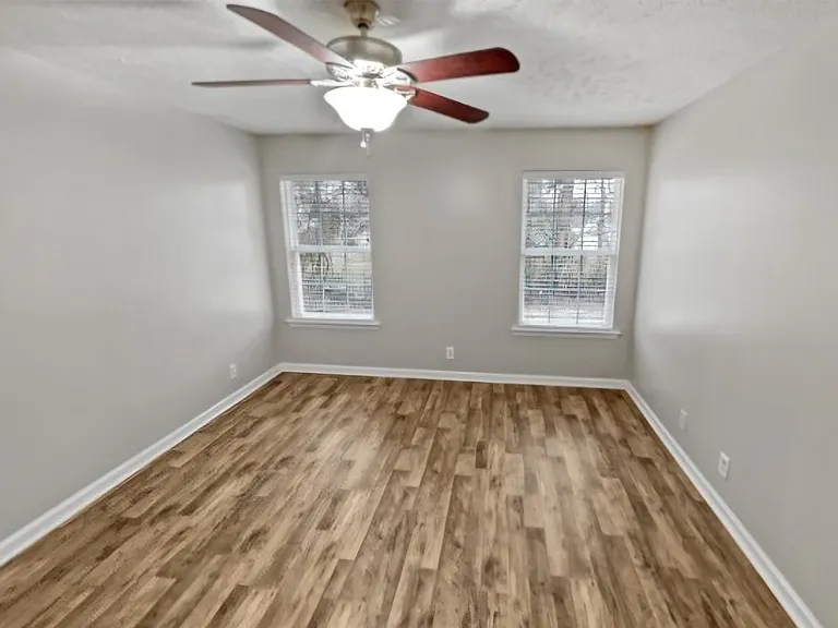 1502 Ballater Dr — Photo 7