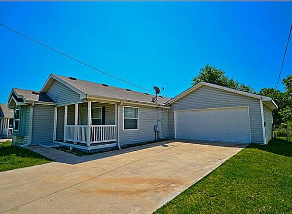 4th image of 2305 W 13th Ave