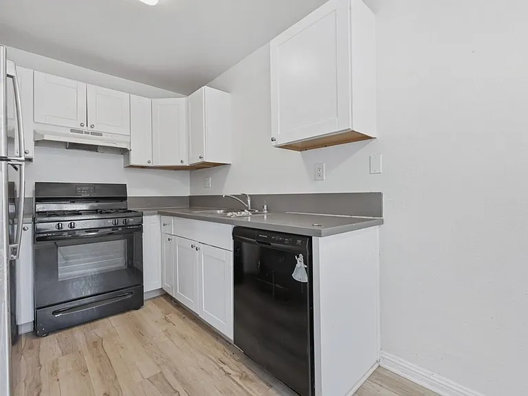 9059 Harness Street — Photo 18