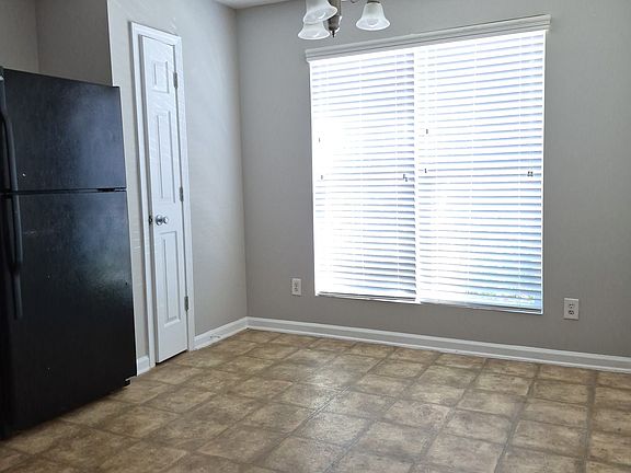 Breakfast area in kitchen