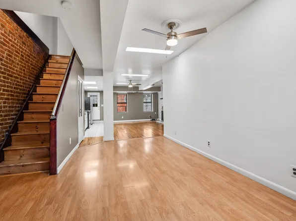 517 Clinton Street image 22 of 33