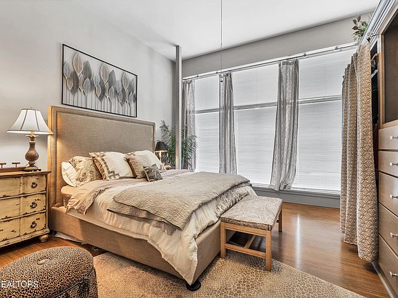 2nd image of 306 Wall Ave #12