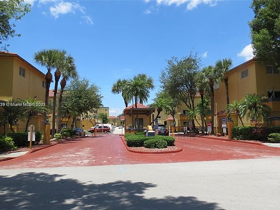 2nd image of 14951 SW 82nd Ln #17303