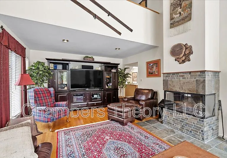 8709 Hidden Hill Ln — Photo 16