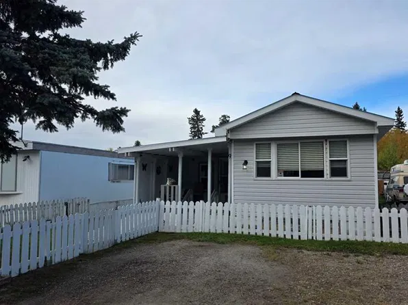 5235 50th St #9, Caroline, AB T0M 0M0