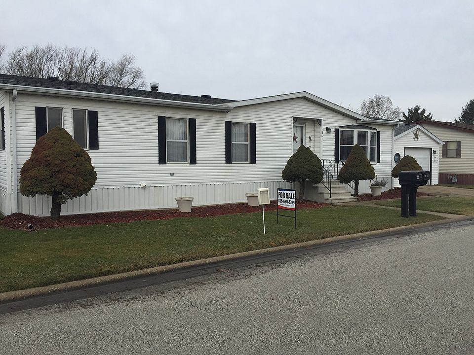 61 Maple Ridge Park, Manteno