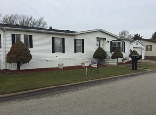 61 Maple Ridge Park, Manteno, IL 60950