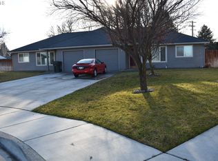 1067 W Cody Ave, Hermiston, OR 97838