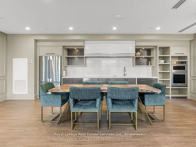 450 Dundas St E #513 — Photo 23