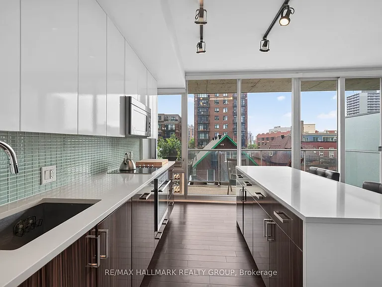 300 Lisgar St #407 — Photo 8